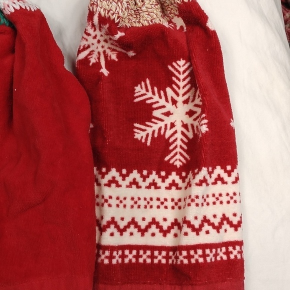 Handmade Christmas towels 4 in total - Picture 5 of 8